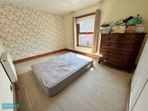 Bedroom- click for photo gallery